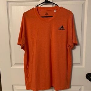 Adidas tee